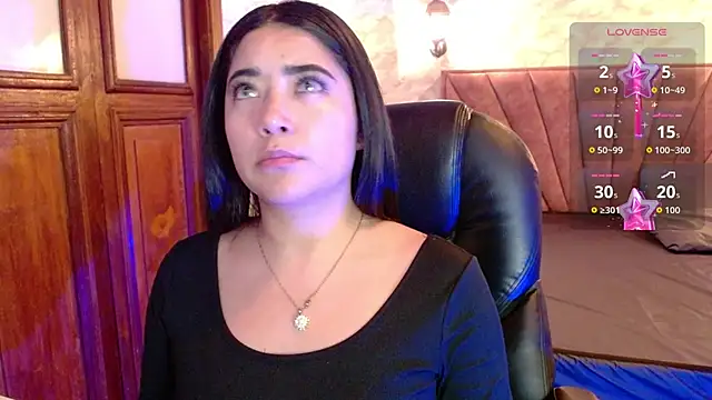 Susy thomson online show from 10-28-25, 01:42