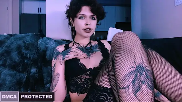 NaughtyLittleFox online show from 11-06-25, 05:08