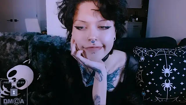 Snapshot of NaughtyLittleFox chatting on 07-26-26, 03:58 NaughtyLittleFox online show from 07-26-26, 03:58