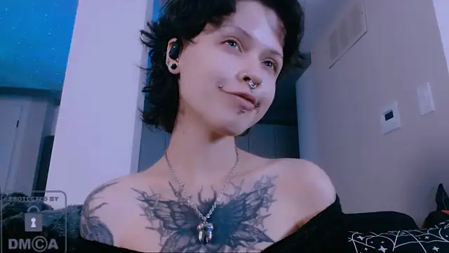 Snapshot of NaughtyLittleFox chatting on 07-28-26, 01:34 NaughtyLittleFox online show from 07-28-26, 01:34