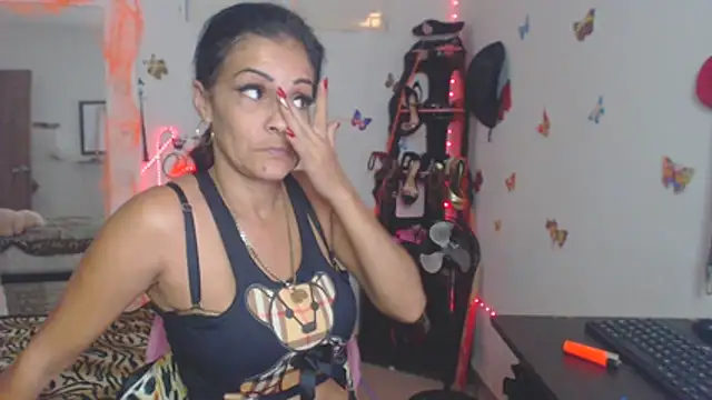 brigitht online show from 10-19-25, 04:18