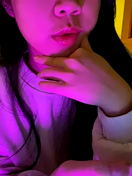 minmin2kk5 online show from 11-04-25, 05:17