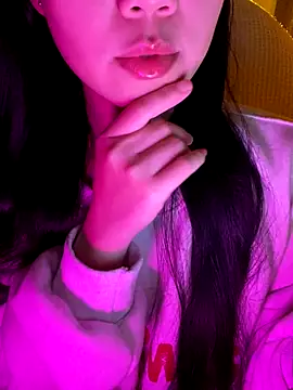 minmin2kk5 online show from 11-07-25, 04:51