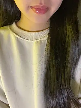 minmin2kk5 online show from 01-19-26, 06:06