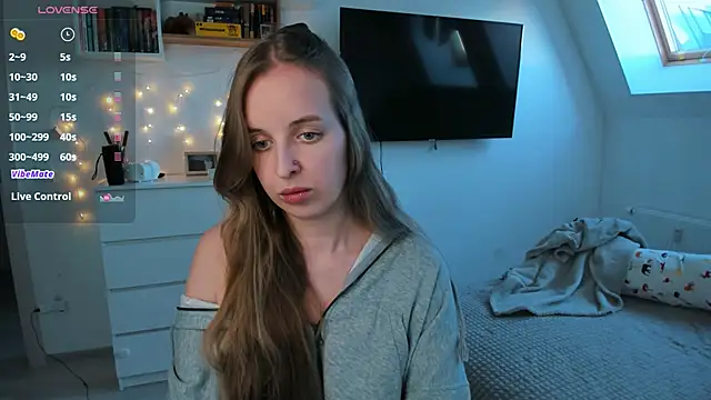 Snapshot of violet_blue_eyes chatting on 03-20-26, 03:50 violet blue eyes online show from 03-20-26, 03:50