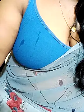 Snapshot of Janavi-janu chatting on 10-22-25, 08:58 Janavi-janu online show from 10-22-25, 08:58