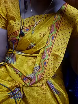 Snapshot of Janavi-janu chatting on 10-28-25, 07:23 Janavi-janu online show from 10-28-25, 07:23