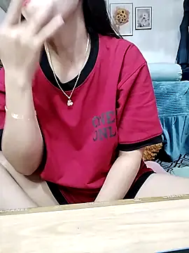 Snapshot of cream1299 chatting on 01-18-26, 11:58 cream1299 online show from 01-18-26, 11:58