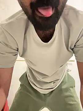 Snapshot of ALWAYSHORNYDADDY chatting on 03-04-26, 07:31 ALWAYSHORNYDADDY online show from 03-04-26, 07:31