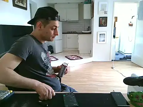 mihaimichael online show from 07-04-26, 10:10