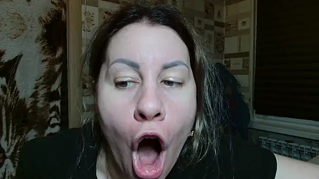 TherestlessKitty online show from 03-18-26, 10:24