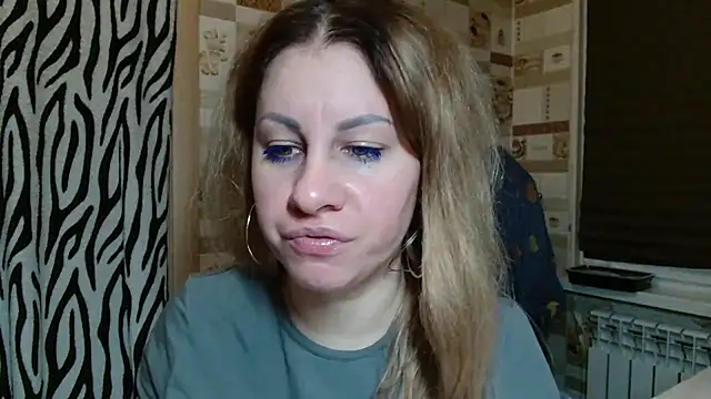 TherestlessKitty online show from 03-30-26, 10:22