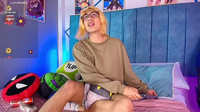 Samuel Matthew online show from 10-28-25, 05:22