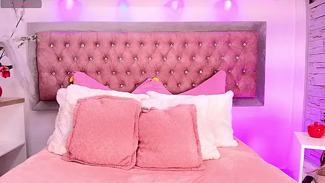 Tayzon Foxxx online show from 10-25-25, 12:45