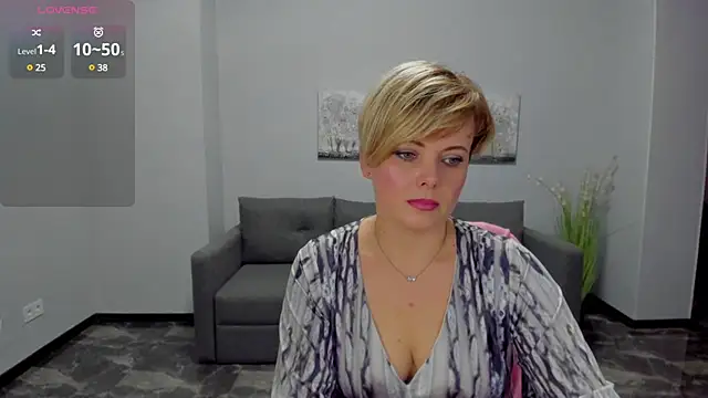 Julia Wilsone online show from 02-21-25, 12:50