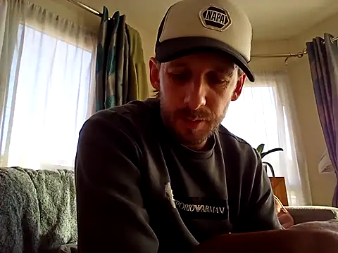 Snapshot of HungKing88 chatting on 01-15-25, 12:25 HungKing88 online show from 01-15-25, 12:25