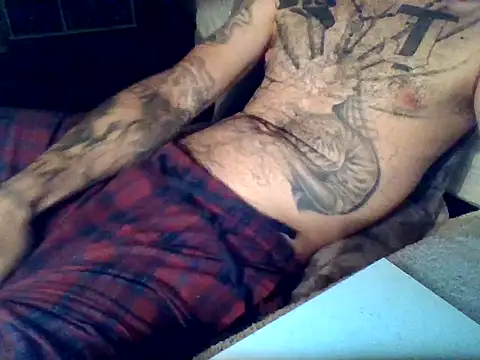 tengocanicas online show from 10-31-25, 01:12