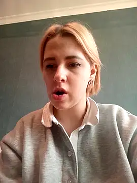 Snapshot of Gussie_Bridie chatting on 12-05-24, 08:55 Gussie Bridie online show from 12-05-24, 08:55