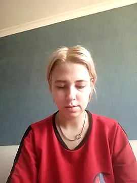 Snapshot of Gussie_Bridie chatting on 01-03-25, 09:15 Gussie Bridie online show from 01-03-25, 09:15