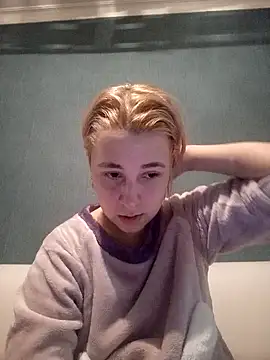 Snapshot of Gussie_Bridie chatting on 01-13-25, 01:49 Gussie Bridie online show from 01-13-25, 01:49