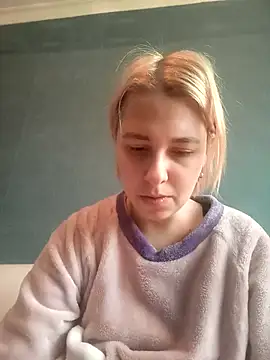 Snapshot of Gussie_Bridie chatting on 01-23-25, 08:36 Gussie Bridie online show from 01-23-25, 08:36
