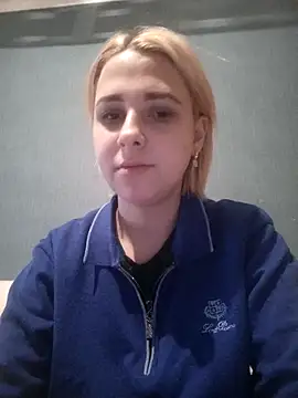 Snapshot of Gussie_Bridie chatting on 02-07-25, 02:37 Gussie Bridie online show from 02-07-25, 02:37