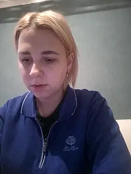 Snapshot of Gussie_Bridie chatting on 02-08-25, 02:38 Gussie Bridie online show from 02-08-25, 02:38