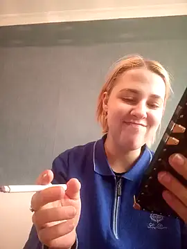 Snapshot of Gussie_Bridie chatting on 02-11-25, 06:51 Gussie Bridie online show from 02-11-25, 06:51
