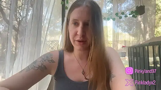 Pinkyladyxxx online show from 05-19-26, 09:59
