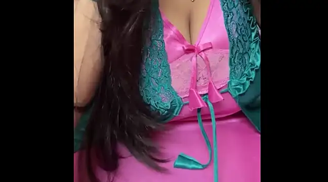 Moody Girl2 online show from 12-22-24, 06:37