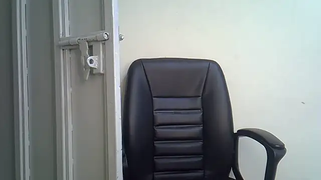 Snapshot of jeyberrie chatting on 06-01-26, 08:54 jeyberrie online show from 06-01-26, 08:54