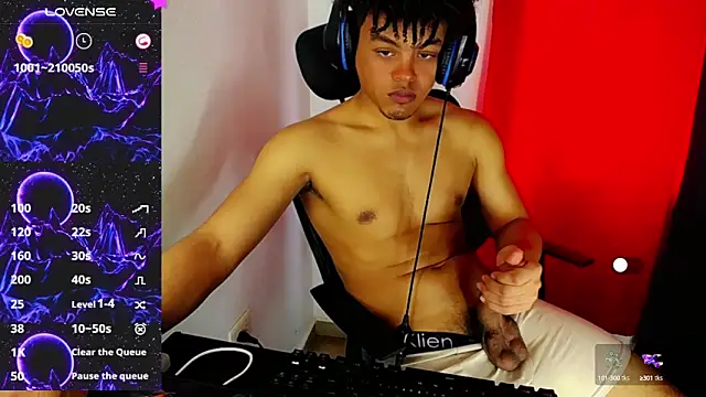 Snapshot of Ares_ttoter chatting on 01-16-25, 03:02 Ares ttoter online show from 01-16-25, 03:02