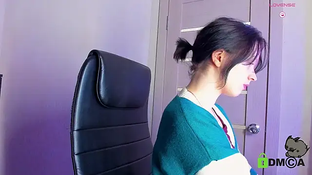 Alina Mills online show from 03-13-25, 03:39