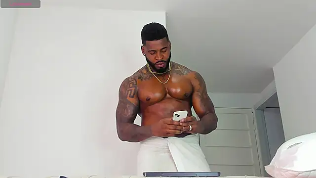 Makonneen online show from 03-08-26, 02:04