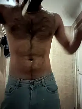 Snapshot of hairy_gun chatting on 02-02-25, 08:46 hairy gun online show from 02-02-25, 08:46