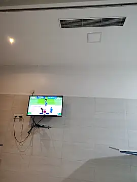 Snapshot of hairy_gun chatting on 03-02-25, 11:18 hairy gun online show from 03-02-25, 11:18