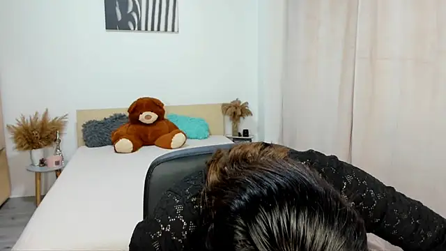 Alexa Dolly12 online show from 02-22-25, 07:45