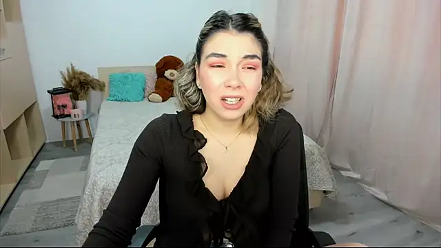 Snapshot of Alexa_Dolly12 chatting on 02-21-26, 06:36 Alexa Dolly12 online show from 02-21-26, 06:36