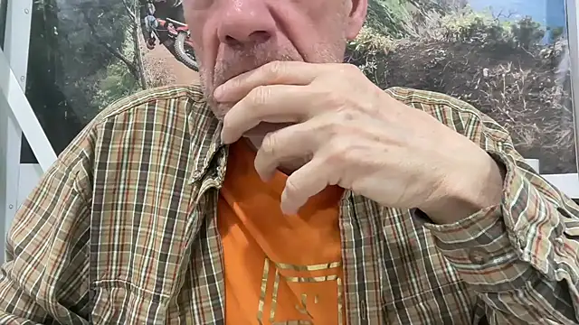 Snapshot of tauromolo chatting on 04-22-26, 12:57 tauromolo online show from 04-22-26, 12:57