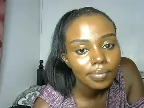 Snapshot of juicyblaqebony chatting on 03-10-25, 07:07 juicyblaqebony online show from 03-10-25, 07:07