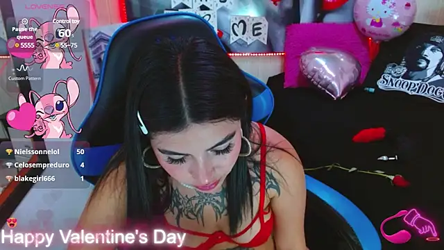  luna torres online show from 02-14-25, 04:52