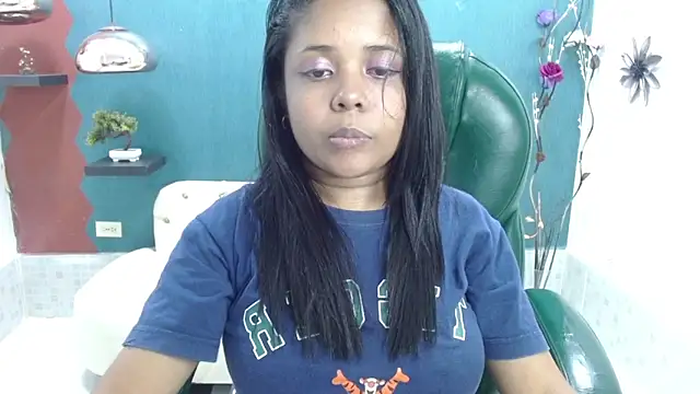 Melikasweetz online show from 01-28-25, 05:24