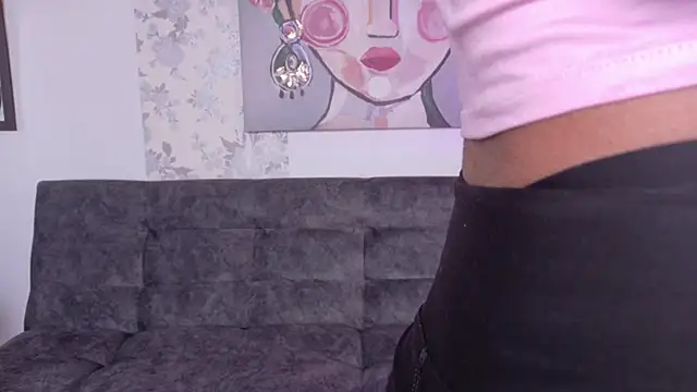 Snapshot of taty_miller chatting on 04-25-26, 08:17 taty miller online show from 04-25-26, 08:17