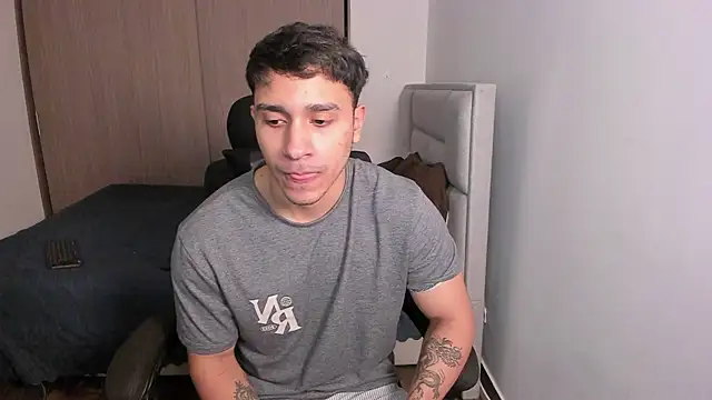 Snapshot of JayMarcos_ chatting on 12-26-24, 02:01 JayMarcos  online show from 12-26-24, 02:01