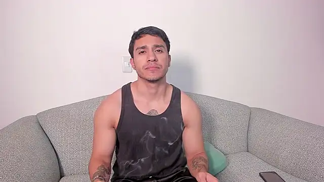 Snapshot of JayMarcos_ chatting on 01-14-25, 01:47 JayMarcos  online show from 01-14-25, 01:47