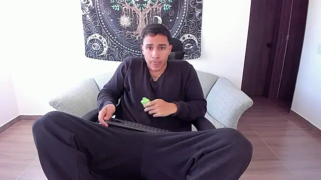 Snapshot of JayMarcos_ chatting on 01-18-25, 07:15 JayMarcos  online show from 01-18-25, 07:15