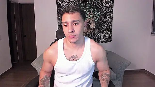 Snapshot of JayMarcos_ chatting on 01-19-25, 11:43 JayMarcos  online show from 01-19-25, 11:43