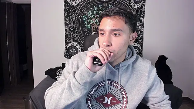 Snapshot of JayMarcos_ chatting on 01-30-25, 01:11 JayMarcos  online show from 01-30-25, 01:11