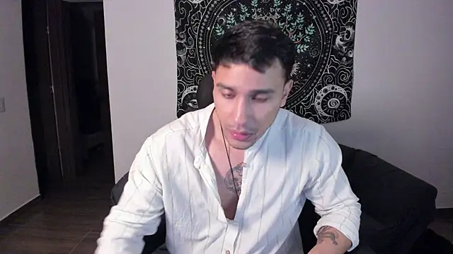Snapshot of JayMarcos_ chatting on 02-01-25, 01:55 JayMarcos  online show from 02-01-25, 01:55