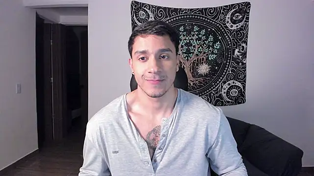 Snapshot of JayMarcos_ chatting on 02-03-25, 02:03 JayMarcos  online show from 02-03-25, 02:03